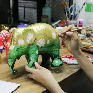 Elefante Golden Lotus 20 cm – Elephant Parade - immagine 7