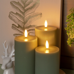 Set 3 Candela Cilindrica 3DF a Coste RIBBED ø7,5cm H10/12,5/15cm Cera Verde JADE Glossy 3D Wick Flame con Telecomanco 10F - Lotti - immagine 6