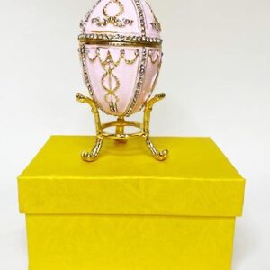 Scultura-Cofanetto Uovo rosa - B&B